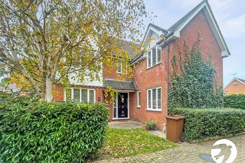 5 bedroom house to rent, Hertsfield Avenue, Rochester, Kent, ME2