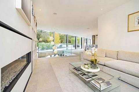 6 bedroom detached house for sale, Chartfield Avenue, London SW15