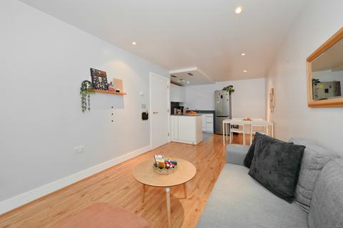 2 bedroom flat for sale, Caspian Wharf, London E3