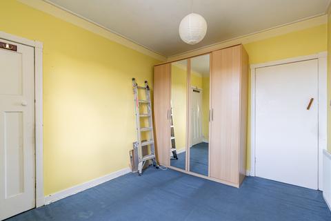 2 Broomlea Crescent, Edinburgh, EH12 7NR