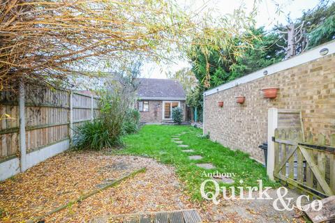 2 bedroom detached bungalow for sale, Tantelen Road, Canvey Island, SS8