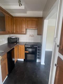 3 bedroom apartment to rent, Overdale Avenue, Buxton