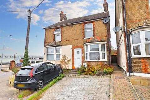 2 bedroom semi-detached house to rent, Chapel Hill, Braintree