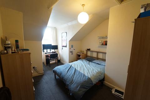 undefined, 4 Frederick Grove, Lenton, Nottingham, NG7 1SG