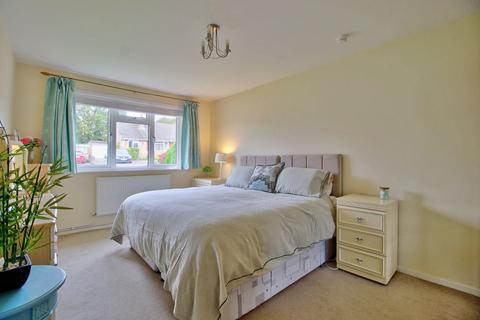 2 bedroom bungalow for sale, Wokingham RG41