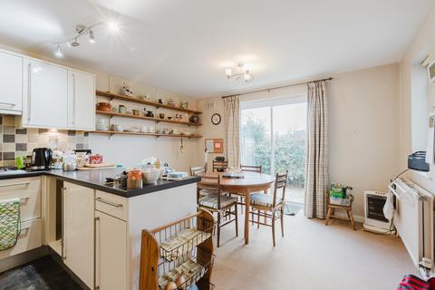 36 High Fellside, Kendal, LA9 4JG