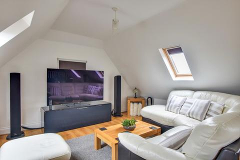 2 bedroom penthouse for sale, Hasler Place, Great Dunmow