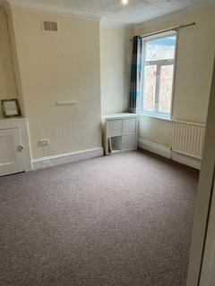 4 bedroom maisonette to rent, Harrow HA1