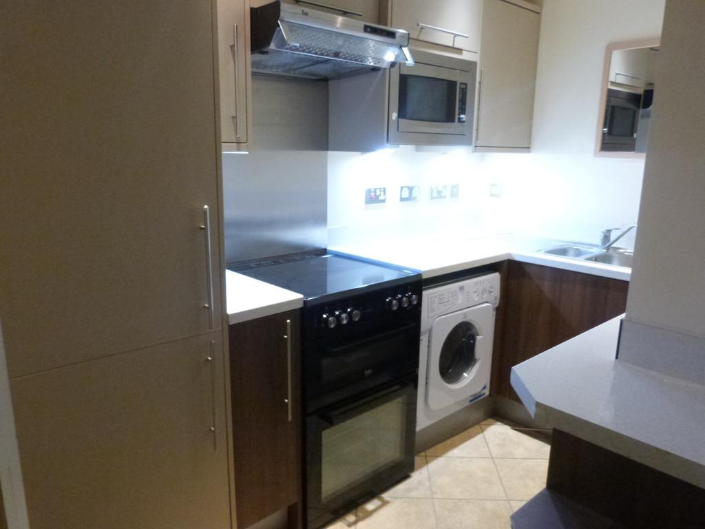 Kitchen pic 2