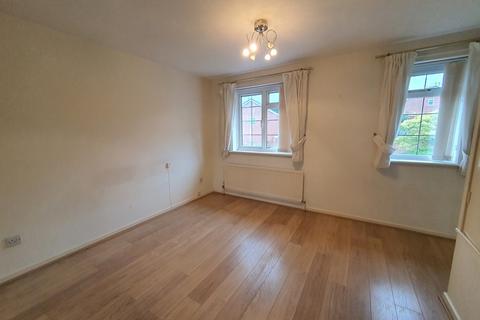 2 bedroom link detached house to rent, Packwood Close, Webheath