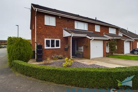 4 bedroom semi-detached house for sale, Montagus Harrier, Guisborough