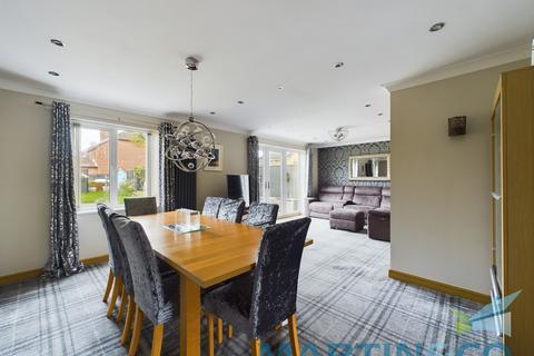 4 bedroom semi-detached house for sale, Montagus Harrier, Guisborough