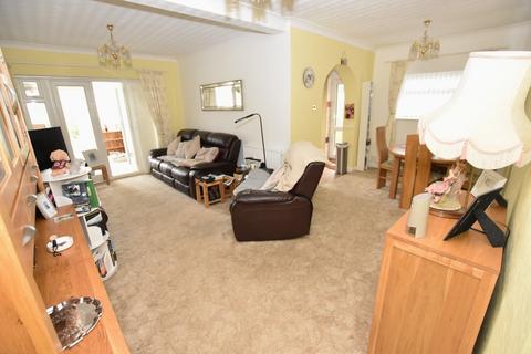 3 bedroom semi-detached bungalow for sale, Cottington Road, Cliffsend