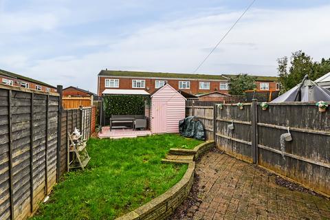 3 bedroom terraced house for sale, Church Road, Sandhurst GU47