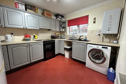 2 bedroom apartment to rent, Barley Farm Road, Exeter EX4