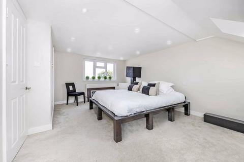 59 Cadwallon Road, London, SE9 3PX