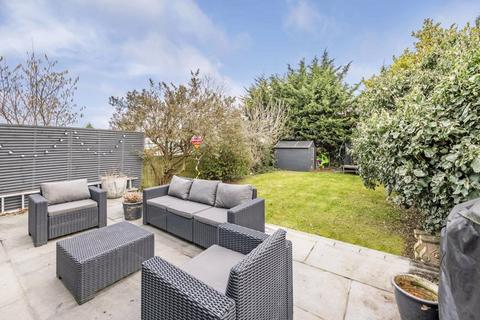 59 Cadwallon Road, London, SE9 3PX