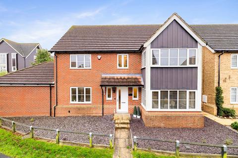 4 bedroom detached house for sale, Kestrel Walk, Hawkinge, Folkestone, CT18