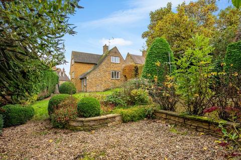 3 bedroom cottage for sale, The Poplars, Upper Wardington.