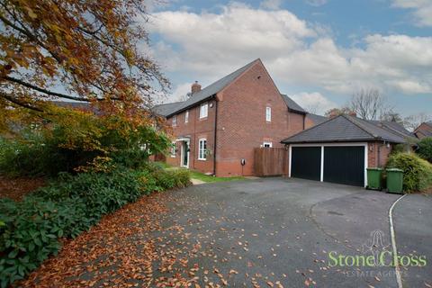 4 bedroom detached house for sale, Astley Hall Drive, Astley M29 7TX