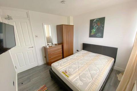 undefined, The Platt, Putney, London