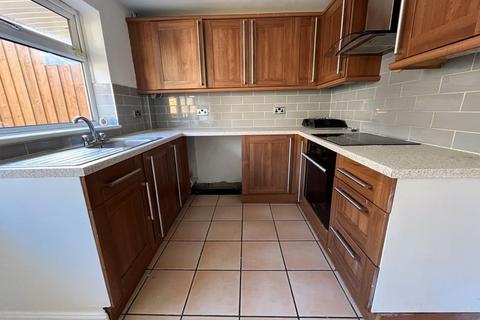 96a Grains Road, Shaw, Oldham, OL2 8JF