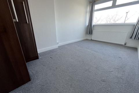 96a Grains Road, Shaw, Oldham, OL2 8JF