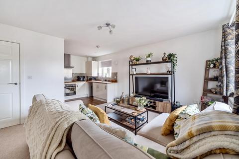 1 bedroom flat for sale, Dalziel Drive, Whittington WR5