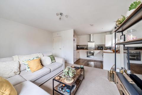 52 Dalziel Drive, Whittington, Worcester, WR5 2QY