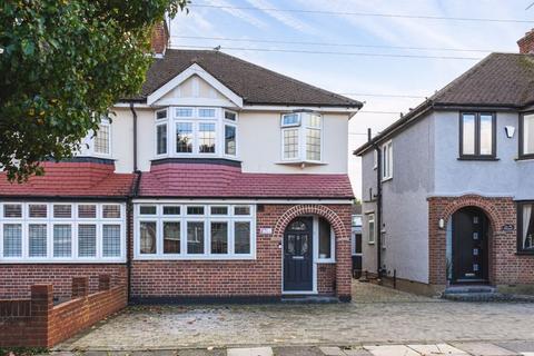 3 bedroom semi-detached house for sale, Broadoak Avenue, Enfield