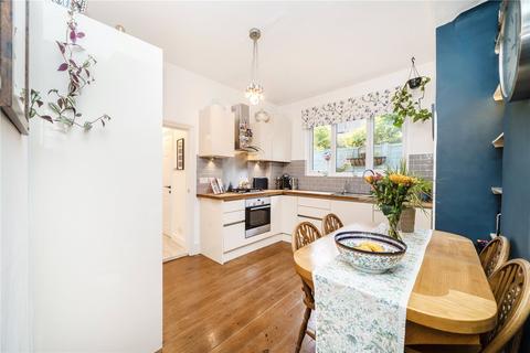 2 bedroom apartment for sale, Idlecombe Road, London SW17