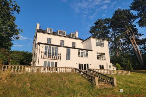 undefined, Keston BR2