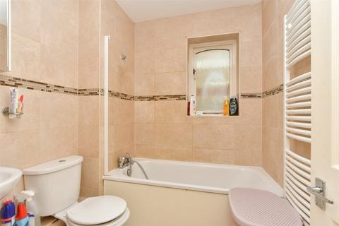 1 bedroom maisonette for sale, Wickham Close, Newington, Sittingbourne, Kent