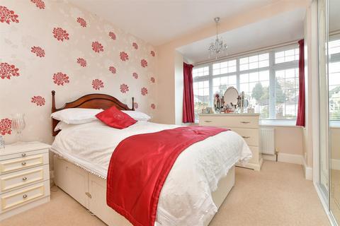 11 Matlock Road, Caterham, CR3 5HP