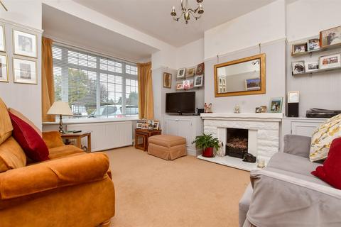 11 Matlock Road, Caterham, CR3 5HP