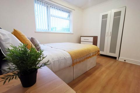 1 bedroom in a house share to rent, Park Row,  Hull, HU2