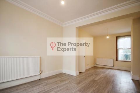 3 bedroom terraced house to rent, Davidson Road, Croydon, CR0