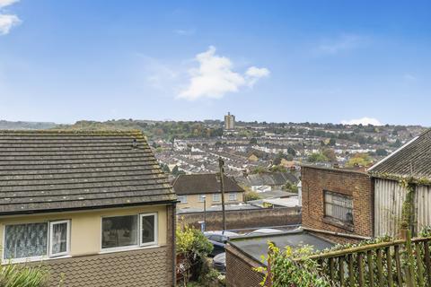 3 bedroom end of terrace house for sale, Beacon Road, Chatham, Kent