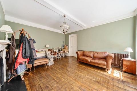 4 bedroom end of terrace house for sale, West Street, Buckinghamshire MK18