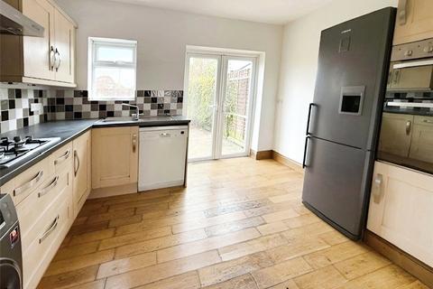 3 bedroom end of terrace house for sale, Vale Road, Windsor, Berkshire