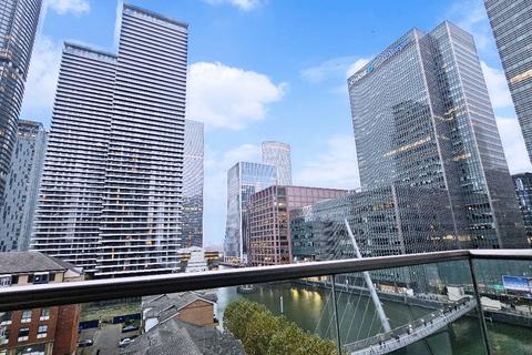 3 bedroom apartment to rent, South Quay Square, Canary Wharf E14