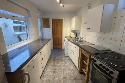 2 bedroom terraced house to rent, STOURBRIDGE - Cecil Street