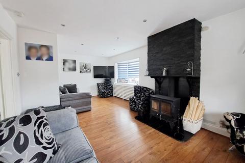 2 bedroom semi-detached house for sale, Caddick Road, Birmingham