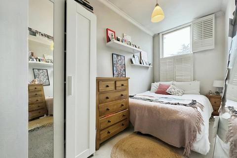 2 bedroom apartment for sale, Underhill Road, London SE22