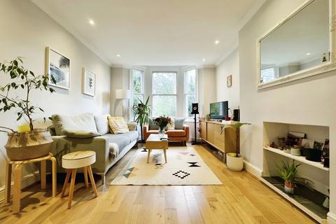 2 bedroom apartment for sale, Underhill Road, London SE22