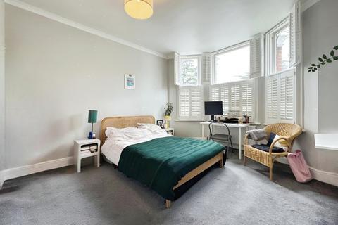 2 bedroom apartment for sale, Underhill Road, London SE22