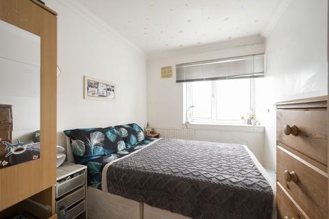 2 bedroom property to rent, Hook Rise South, Surbiton KT6