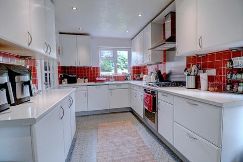 4 bedroom detached house for sale, Parish Piece, High Wycombe HP15