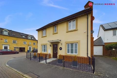 3 bedroom detached house for sale, Stocker Way, St. Neots PE19