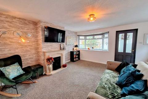 3 bedroom semi-detached house for sale, Wordsworth Close, Greater Manchester SK16